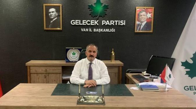 CUMHURİYET ŞANLI BİR KAZANIMDIR