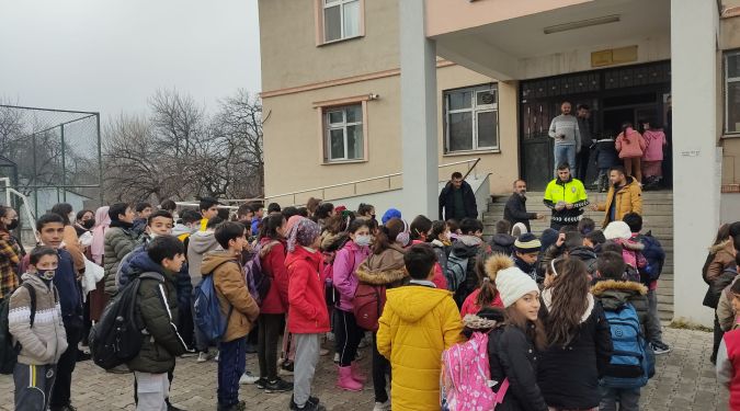 EĞİTİM VERDİLER, MORAL OLDULAR