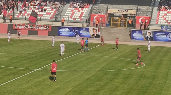 İLK YARI 0-0