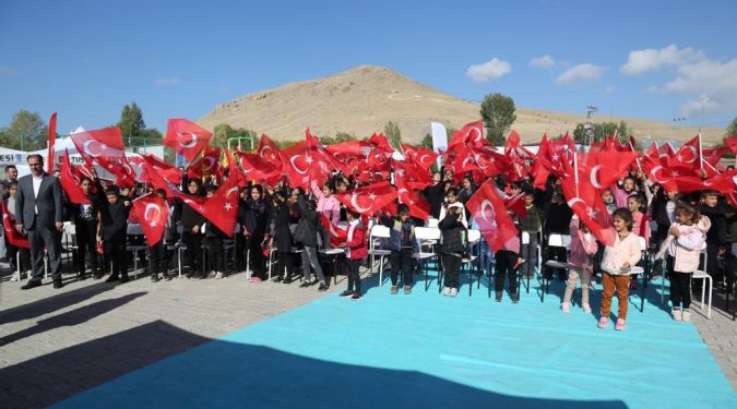 TUŞBA'DA CUMHURİYET KUTLAMASI