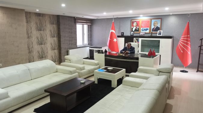 CHP YENİ YERİNE TAŞINDI