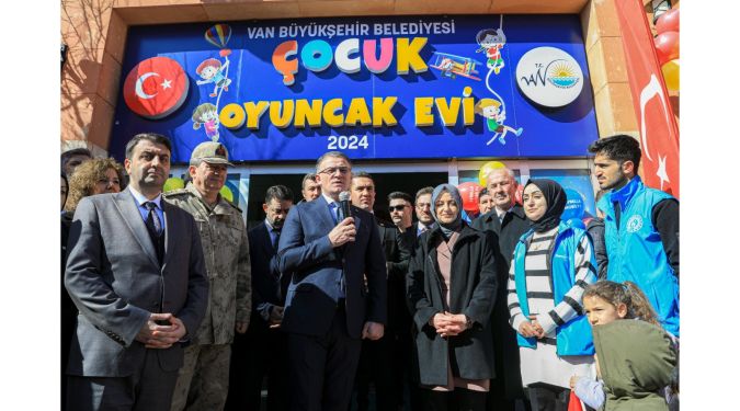 VAN’IN İLK OYUNCAK EVİ AÇILDI