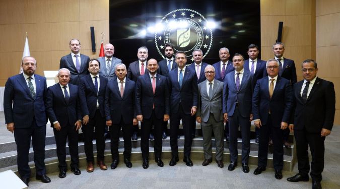 ARAS, VAN İÇİN BAKANLARLA GÖRÜŞTÜ