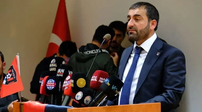 VANSPOR'A YÖNETİM DAYANMIYOR!