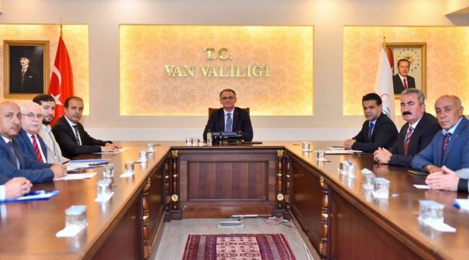 MUHTARLAR VE KUŞAN..!